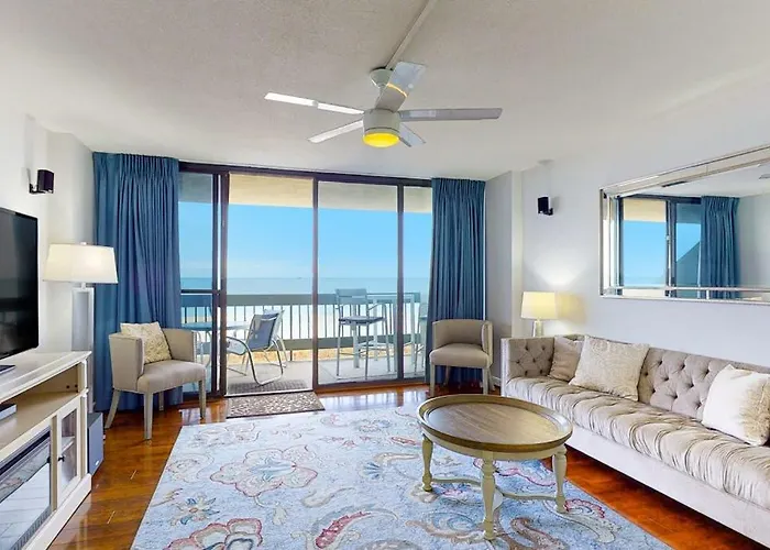 Holiday home Wonderful In Beachfront Complex With Shared Pool Free Wifi Private Washer & Dryer *
