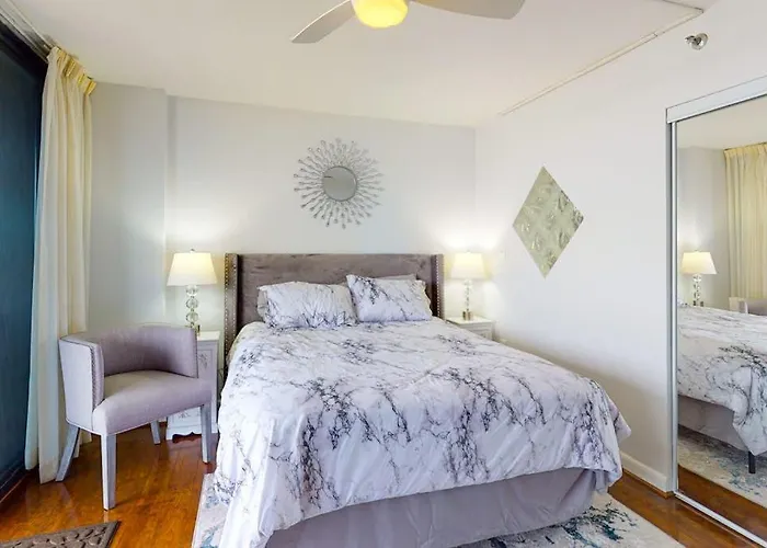 Holiday home Wonderful In Beachfront Complex With Shared Pool Free Wifi Private Washer & Dryer