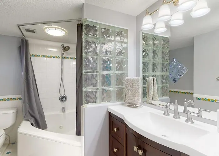 Wonderful In Beachfront Complex With Shared Pool Free Wifi Private Washer & Dryer * Ocean City