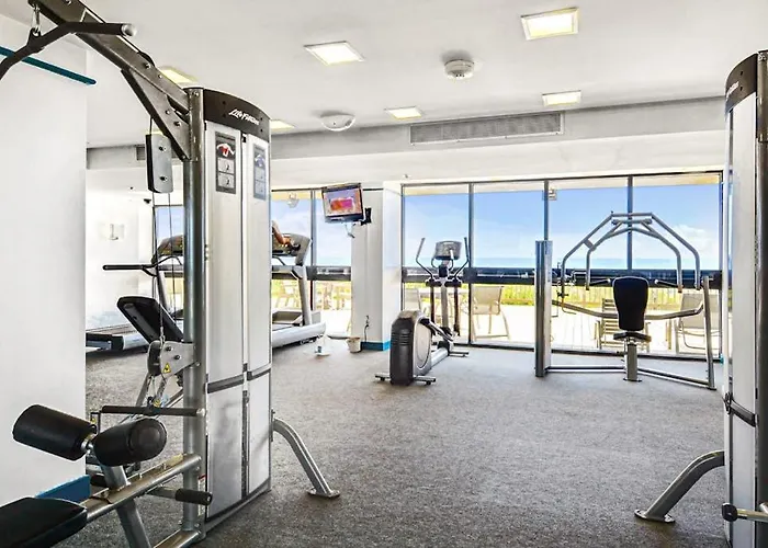 Wonderful In Beachfront Complex With Shared Pool Free Wifi Private Washer & Dryer