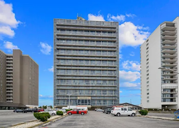 Wonderful In Beachfront Complex With Shared Pool Free Wifi Private Washer & Dryer Ocean City